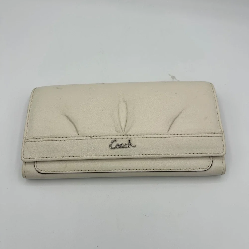 Coach Cream Leather Pleated Slim Envelope Wallet Silver Script Logo